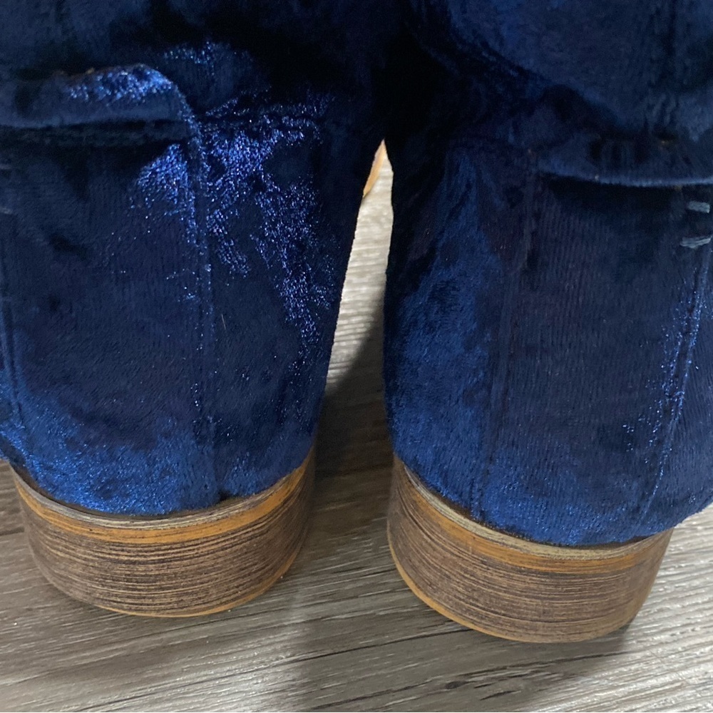 Catherine Malandrino Women’s Velvet Blue Booties Size 7.5 - Picture 14 of 16
